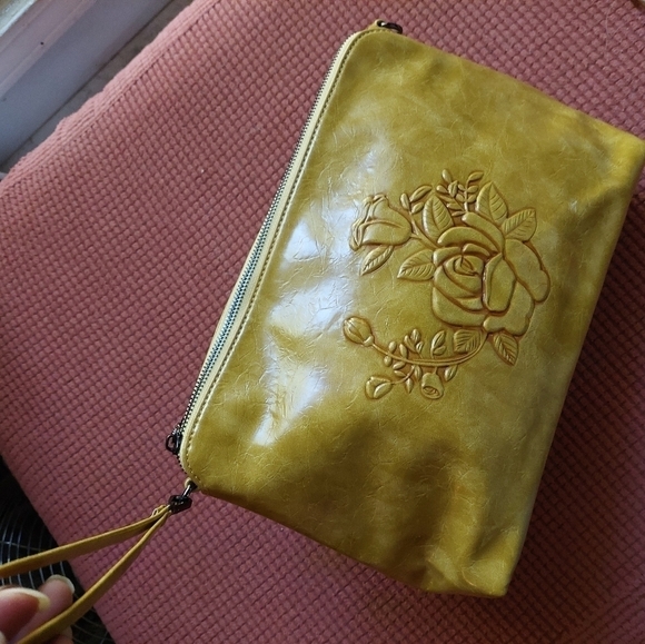 NWOT. Meitrue Medium Goldenrod Clutch/ Shoulder Handbag - Picture 13 of 15